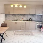 فندق Budget Retreat & تيرانا