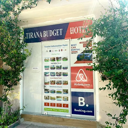 Budget Retreat & * ティラナ