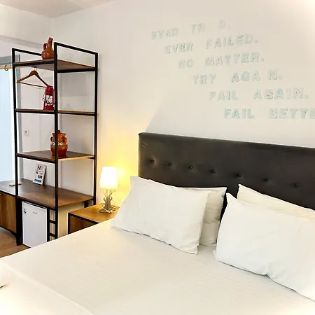 ホテル Budget Retreat &