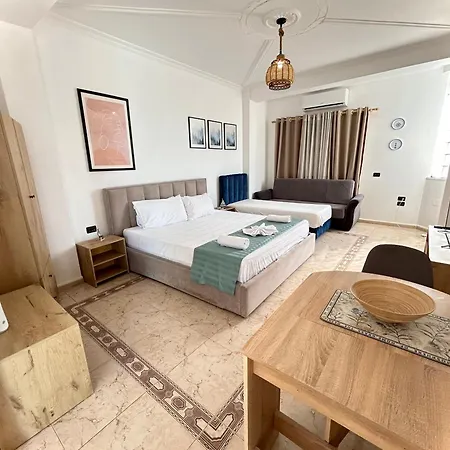 Budget Retreat & Otel Tiran