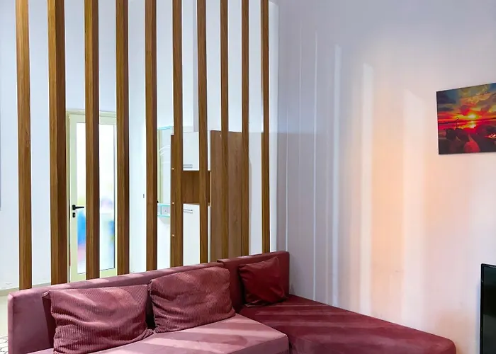 Budget Retreat & * טיראנה