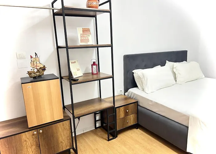 호텔 Budget Retreat &