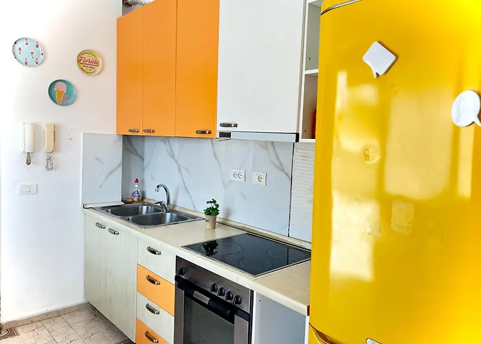 Budget Retreat & טיראנה